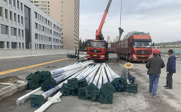 农村疏附太阳能路灯安装全解析：庭院疏附太阳能路灯施工指南